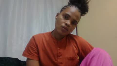 Snapshot of hinah89 chatting on June 10, 9:14 pm hinah89 online show from June 10, 9:14 pm