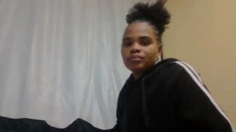 Snapshot of hinah89 chatting on June 11, 12:32 am hinah89 online show from June 11, 12:32 am