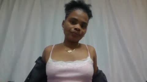 Snapshot of hinah89 chatting on June 11, 11:52 am hinah89 online show from June 11, 11:52 am