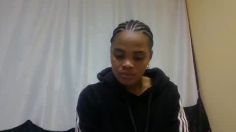 Snapshot of hinah89 chatting on June 14, 7:32 am hinah89 online show from June 14, 7:32 am