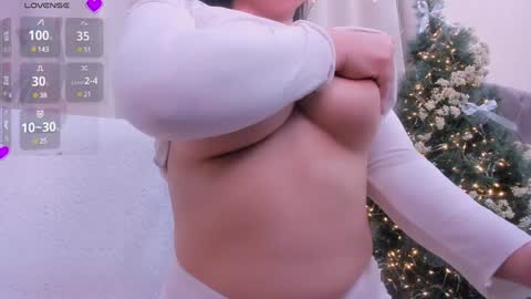 Sexy Hina online show from January 5, 9:05 am