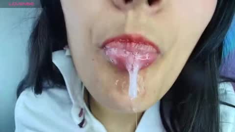 Snapshot of hinata_21_ chatting on October 23, 9:02 pm hinata online show from October 23, 9:02 pm