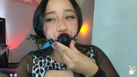 hinata online show from May 11, 2:45 pm
