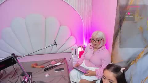 hinata_dolly online show from October 25, 8:36 pm