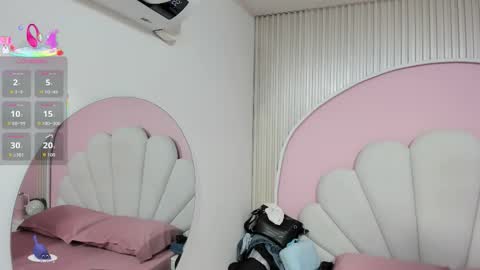 hinata_dolly online show from December 19, 11:06 am