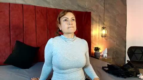 hinata_moonn online show from June 19, 12:20 pm