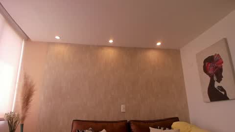 Hinnata online show from December 14, 4:20 pm