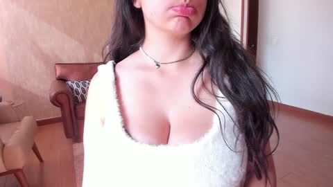 Hinnata online show from January 14, 8:26 pm