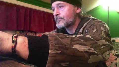 hippiedad333 online show from March 2, 12:13 am