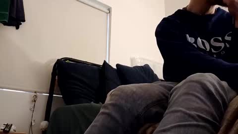 Snapshot of hipulse chatting on November 6, 6:03 am Hipulse online show from November 6, 6:03 am