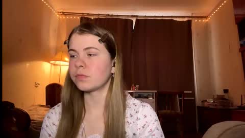 I am Amy ntmu Lets hit 10 Thumbs Up together online show from January 18, 11:47 am