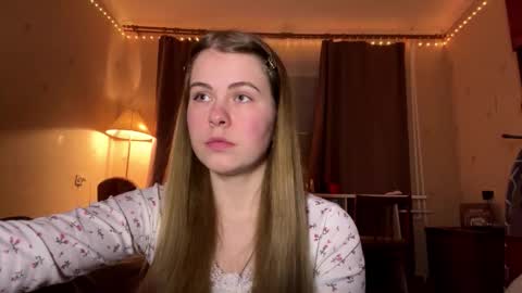 I am Amy ntmu Lets hit 10 Thumbs Up together online show from February 17, 3:19 pm