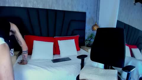 Snapshot of hisoka_0 chatting on October 31, 1:17 am Hisoka online show from October 31, 1:17 am