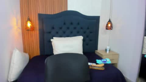 Hisoka online show from January 17, 2:22 pm