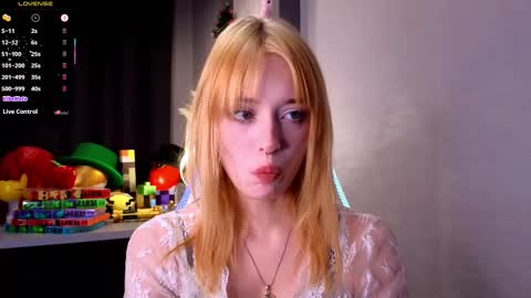 Ella online show from September 21, 6:42 pm