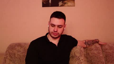 Hisoka online show from April 2, 12:52 am