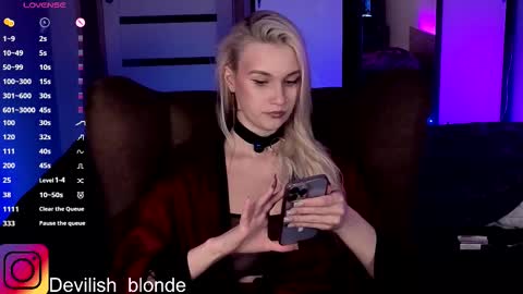 Mary online show from February 19, 6:59 pm