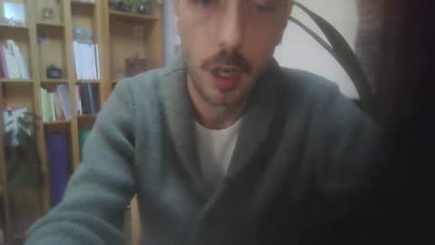 hitmenoww online show from November 8, 9:53 am