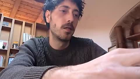 hitmenoww online show from April 24, 7:11 am