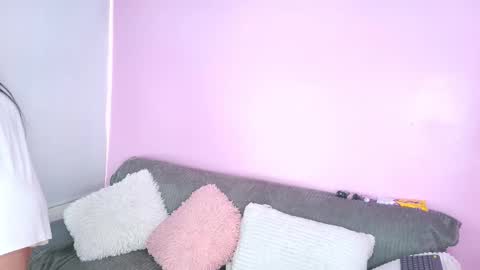 hiyakasudere_ online show from October 14, 6:42 pm