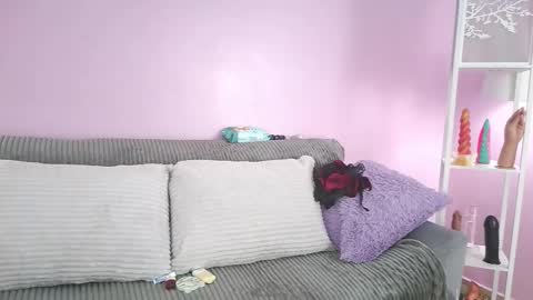 hiyakasudere_ online show from November 24, 6:40 pm