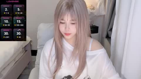 hkchengcheng online show from February 1, 2:26 pm