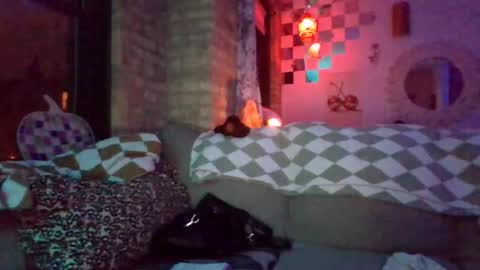 Snapshot of hknox714 chatting on November 16, 2:28 am hknox714 online show from November 16, 2:28 am