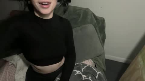 hoarderofpotential online show from December 3, 5:04 am