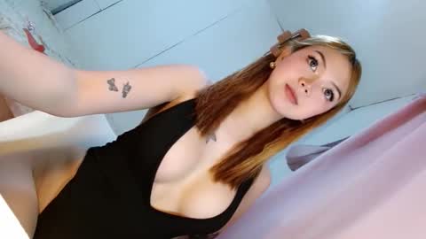 Snapshot of hoelychess chatting on December 15, 10:19 am welcome here guys online show from December 15, 10:19 am