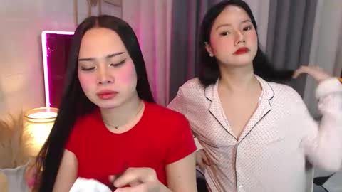 Snapshot of hoelymolly chatting on February 21, 2:51 pm hoelymolly online show from February 21, 2:51 pm