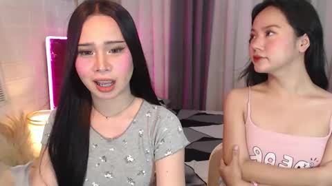 Snapshot of hoelymolly chatting on February 24, 5:22 pm hoelymolly online show from February 24, 5:22 pm