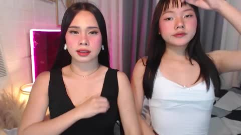 Snapshot of hoelymolly chatting on March 8, 5:06 pm hoelymolly online show from March 8, 5:06 pm