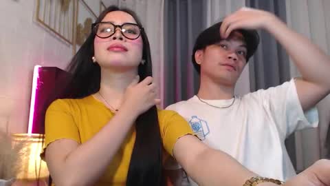 Snapshot of hoelymolly chatting on March 18, 6:00 pm hoelymolly online show from March 18, 6:00 pm