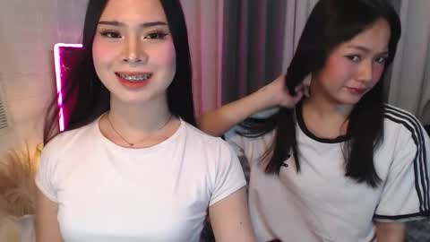 Snapshot of hoelymolly chatting on March 21, 4:54 pm hoelymolly online show from March 21, 4:54 pm