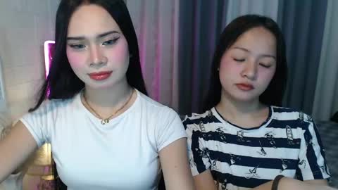 hoelymolly online show from April 25, 7:22 pm
