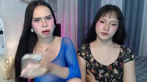 hoelymolly online show from April 30, 8:57 pm