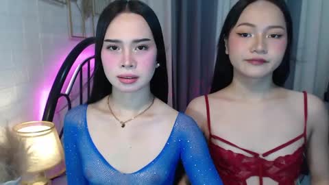 hoelymolly online show from May 24, 5:51 pm