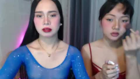 hoelymolly online show from June 22, 7:00 pm