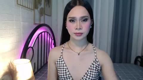 hoelymolly online show from July 12, 9:17 pm