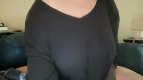 Stacey online show from August 2, 3:10 pm