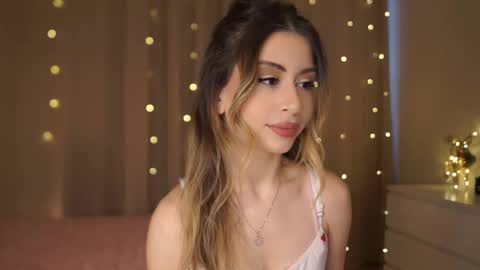 Moni Monica online show from January 14, 8:09 am