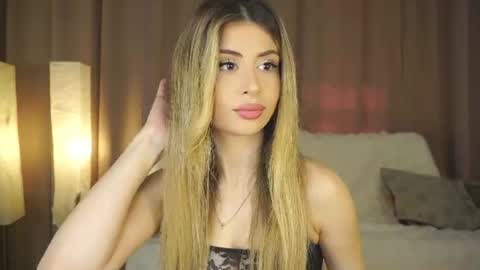 Moni Monica online show from July 9, 8:07 am