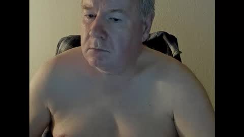 Holger online show from October 12, 3:33 pm