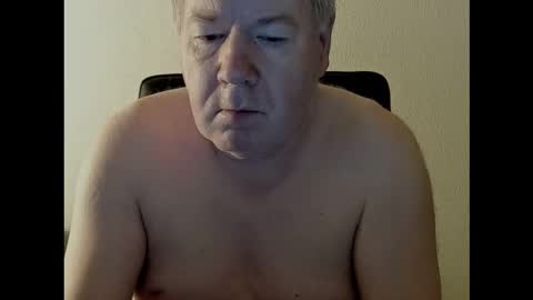 Holger online show from November 3, 4:03 am