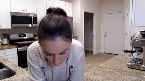 Snapshot of holihurricane chatting on February 6, 4:06 am Holi Hurricane online show from February 6, 4:06 am