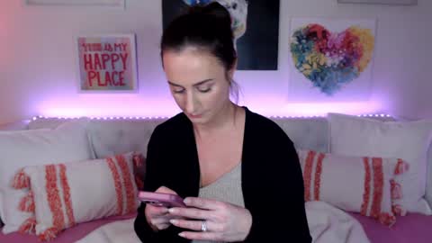 Holi Hurricane online show from March 13, 3:35 am