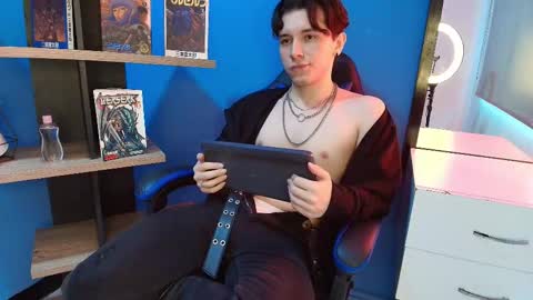 Snapshot of hollannd_ chatting on March 5, 3:08 pm Holland online show from March 5, 3:08 pm