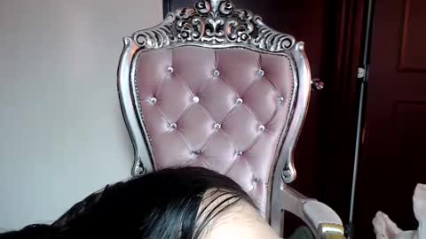 holly online show from December 26, 11:54 am