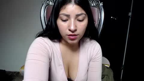 holly online show from December 29, 11:50 am