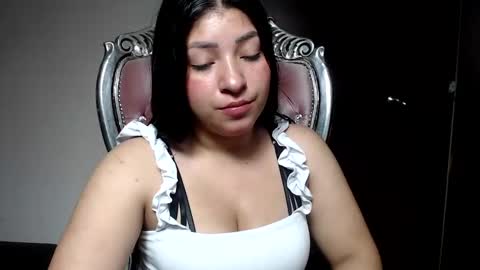 holly online show from January 9, 8:55 am